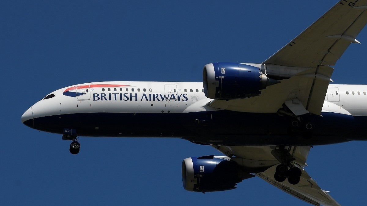 British Airways Jet Drops 28,000 Feet Over Ireland and Returns to Heathrow