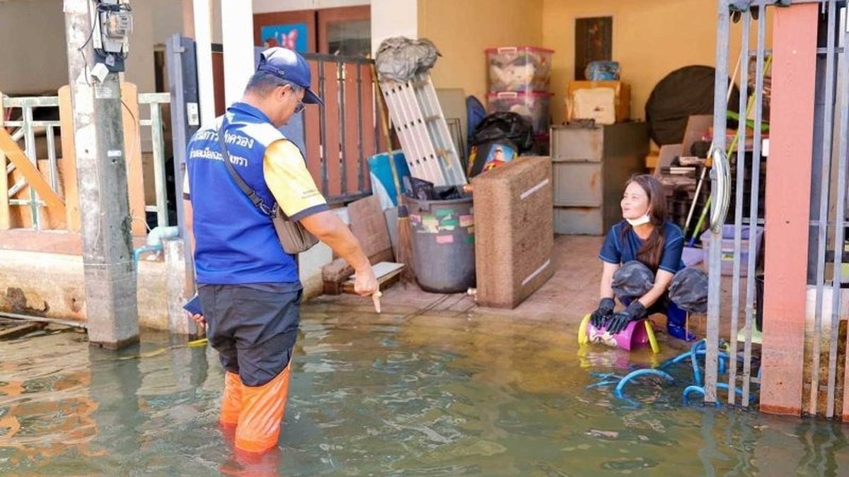 Thailand's Floods Have Killed 83. A New Wave Is Hitting the Coast That Lost 145 Last November
