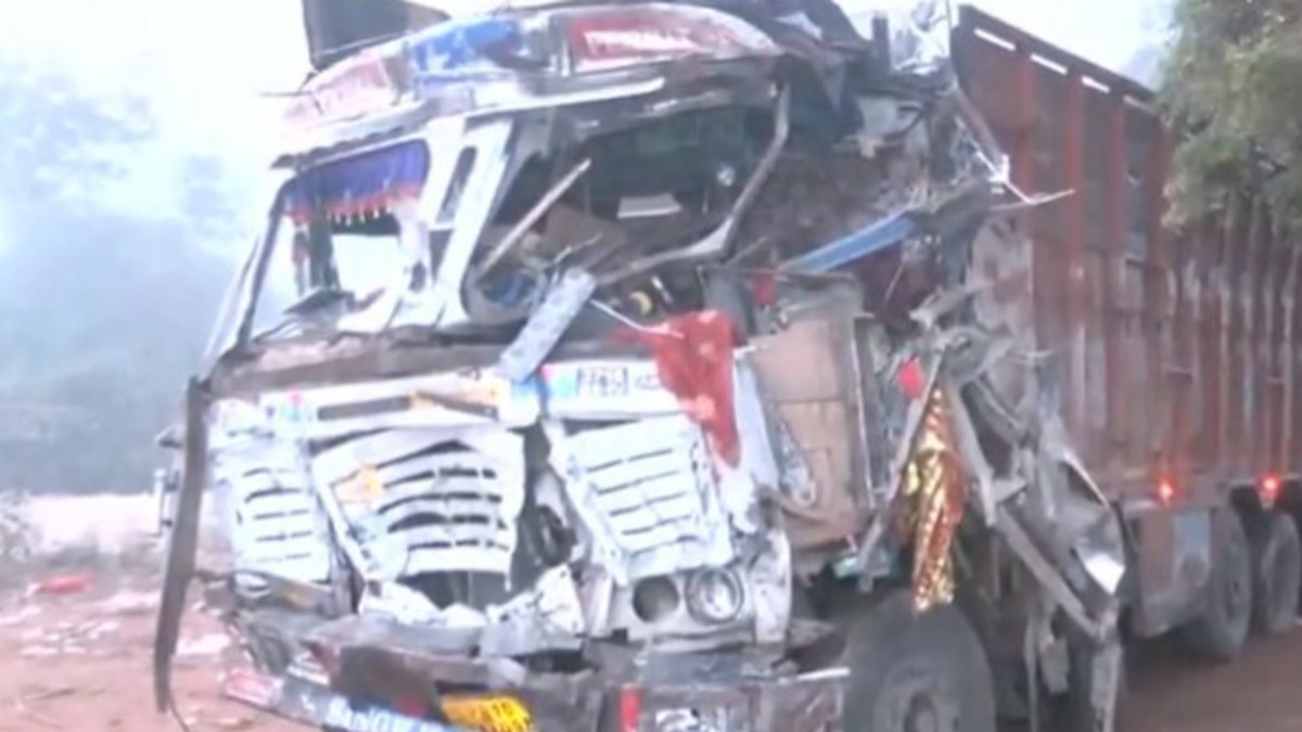 A Truck Broke a Police Barricade at a Gwalior Temple. Nine Officers Were Off the Job by Nightfall.