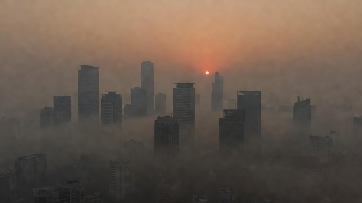 Southeast Asia Haze Drives Record PM2.5 Levels in Singapore and Malaysia