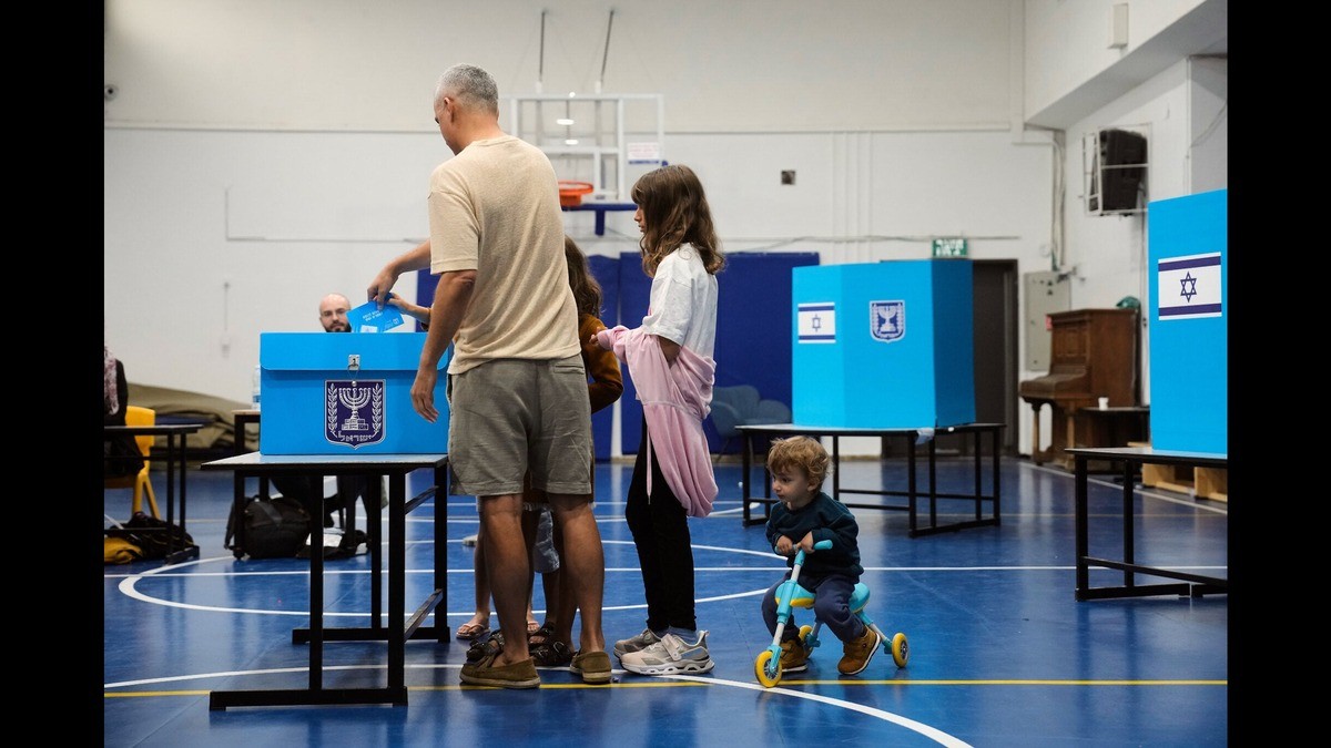 Israel's Election Ends in Deadlock: Record Turnout Leaves the Arab Parties Holding the Balance